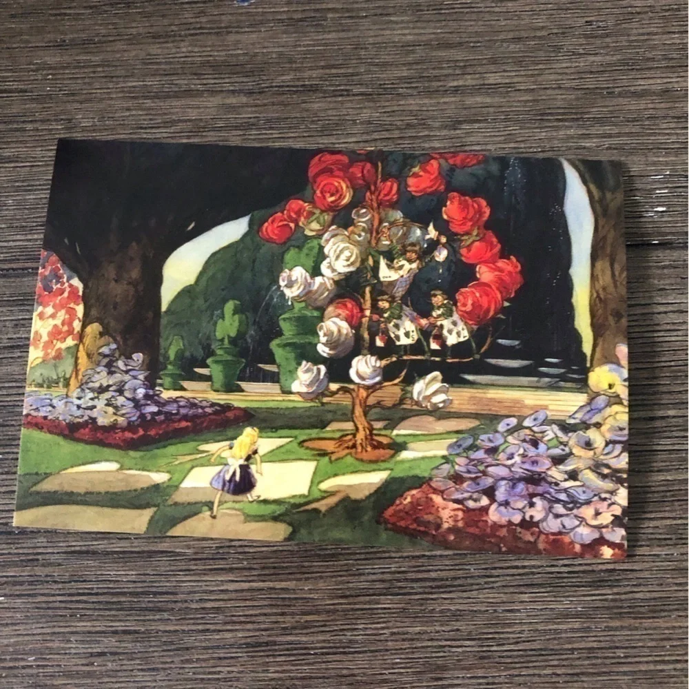 Disney Classic Movie Postcards: Alice in Wonderland 5 pack.